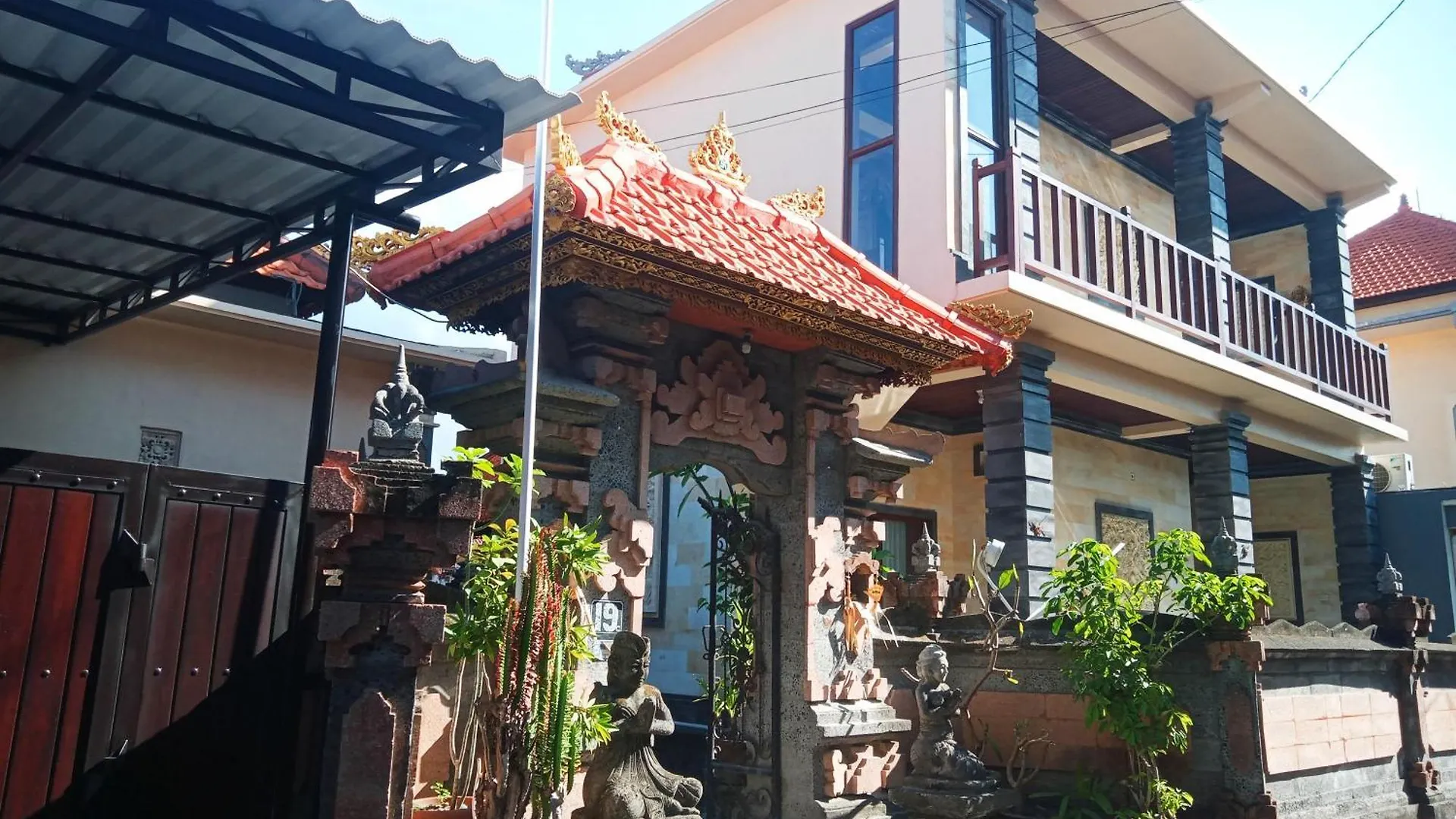 Nyoman19 Guest House Seminyak